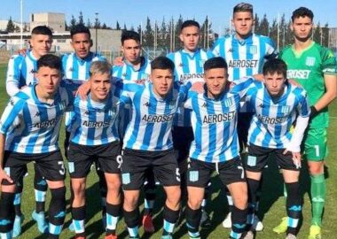 Racing limpió a varios jugadores de la reserva