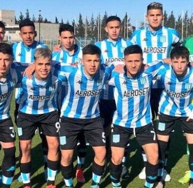 Racing limpió a varios jugadores de la reserva