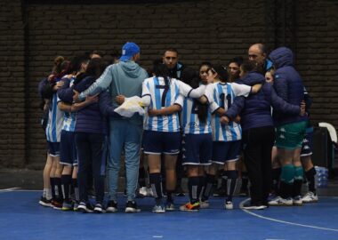 Una de cal y otra de arena para el futsal académico