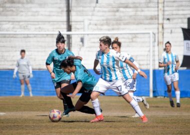 Fútbol femenino: goleada de Racing en Gerli