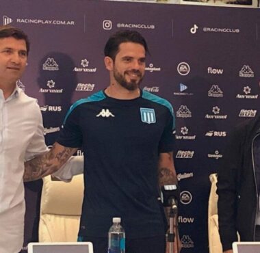 Racing le renovará el contrato a Rubén Capria