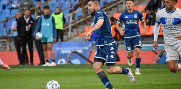 Racing fue a jugar a Mendoza pensando en Avellaneda