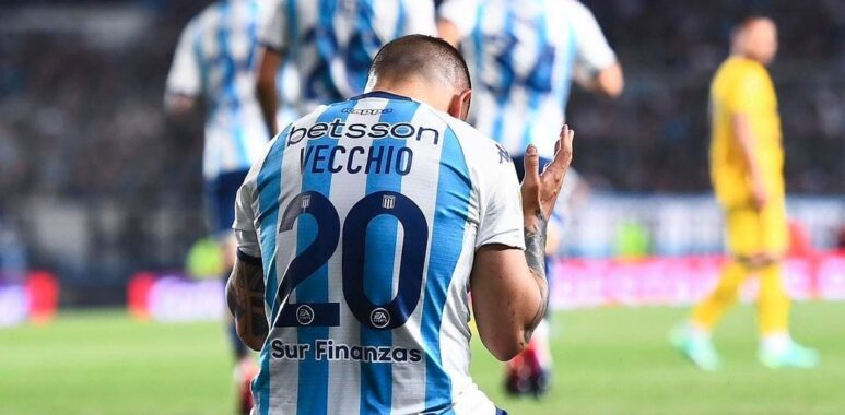 Vecchio volvió a jugar en Racing y dió cátedra