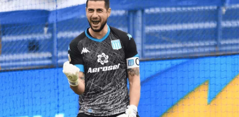 Gabriel Arias renovó su contrato con Racing