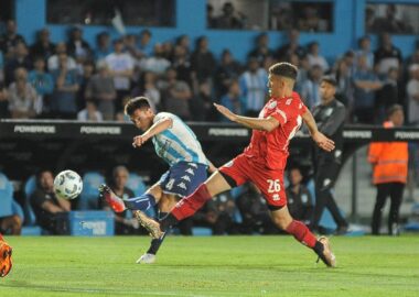 Racing se floreó, goleó a Belgrano y terminó primero en la zona