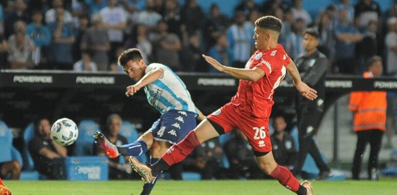 Racing se floreó, goleó a Belgrano y terminó primero en la zona