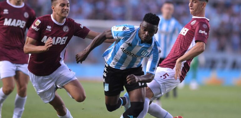 RACING TUVO UN AÑO REPLETO DE FRACASOS FUTBOLÍSTICOS