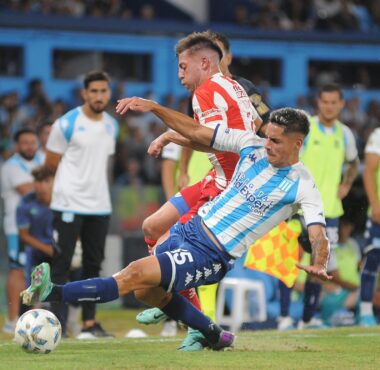 Racing jugó mal y perdió con Unión en la vuelta de Costas
