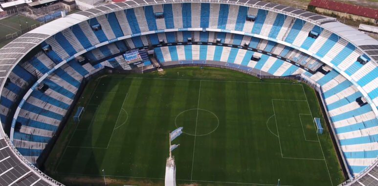 Racing tiene días y horarios de las primeras fechas