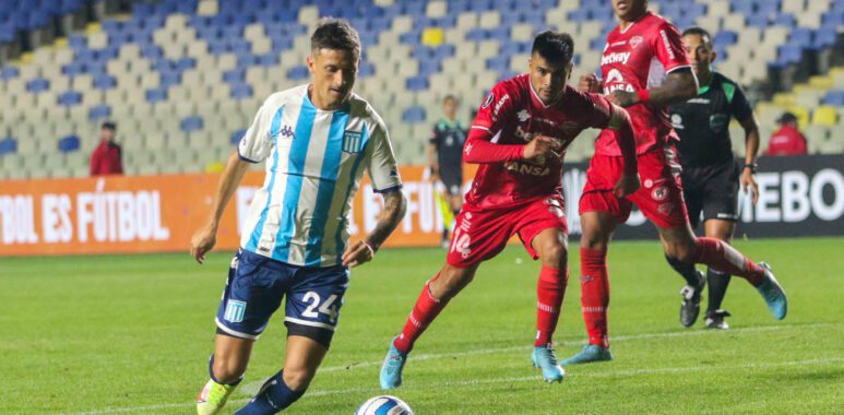 ¿Cómo le fue Racing jugando en Chile?