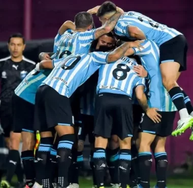 Racing vs Deportivo Riestra: Formaciones, hora, árbitro y TV