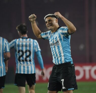 UNO x UNO: RACING Goleó y está en octavos de final de la Copa Sudamerica