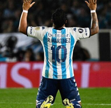 ¿De Racing a Boca? Roger Martinez en la mira
