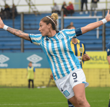 Fútbol Femenino: Racing festejó en Rosario