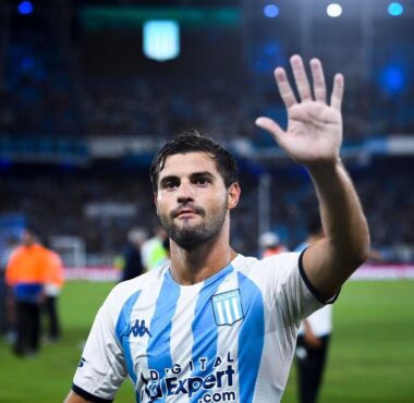 Santiago Sosa durísimo con Deportivo Riestra