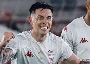 Racing hizo una oferta formal por Echeverría