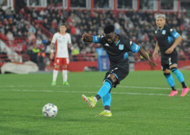 Racing se trae un punto del Ducó