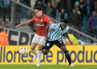 UNO x UNO: RACING aplastó a Huachipato