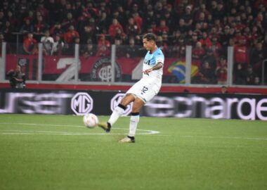 UNO X UNO: RACING DECAYÓ CON LOS MINUTOS