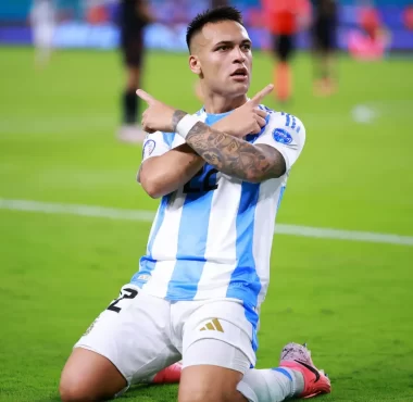 Lautaro Martínez es el séptimo mejor jugador del mundo
