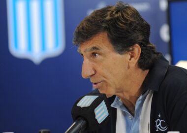 Costas afirmó que Racing tiene que ganar todos los partidos