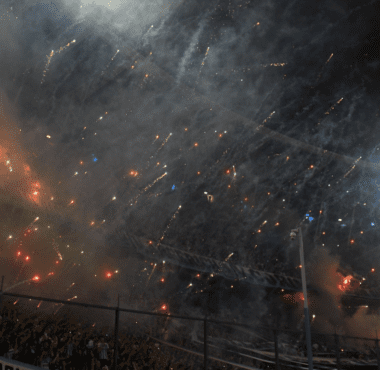 CONMEBOL sancionó a Racing: multa económica y puertas cerradas