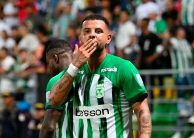 El ex Racing, Edwin Cardona campeón en Colombia