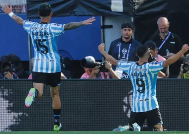 El goleador de Racing va por más