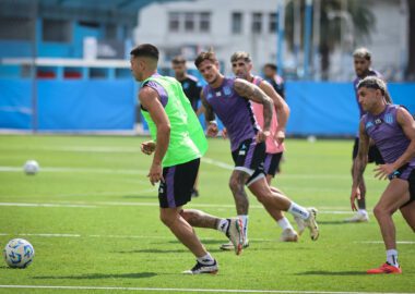 Costas empieza a tener claro el equipo de Racing para el debut