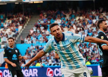 Racing se floreó y goleó a Belgrano