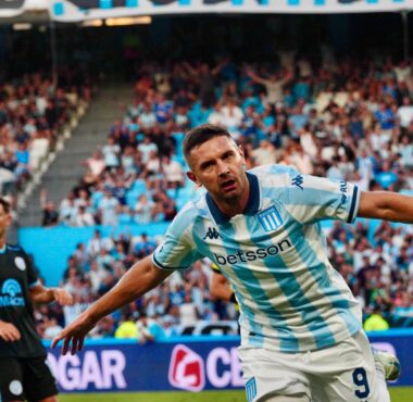 Racing se floreó y goleó a Belgrano