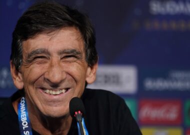 Costas afirmó que Racing debe apuntar a la Copa Libertadores