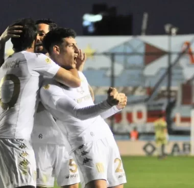 Como le fue a Racing en cancha de Arsenal