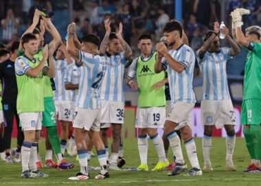 Racing perdió como local en la previa a la Recopa