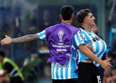 Martirena: "la vara está alta, por eso se nos cuestiona"