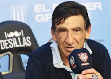 Gustavo Costas: "Somos unos boludos"