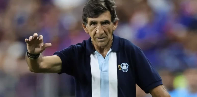 Mala noticia en Racing, Costas sufre una nueva baja
