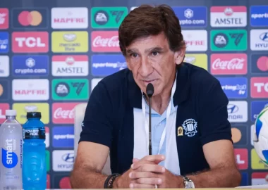 Costas indicó que Racing solo estuvo diez minutos en partido