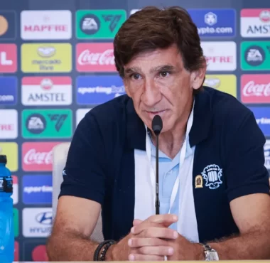 Costas indicó que Racing solo estuvo diez minutos en partido