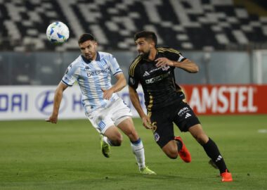 Racing tiene que vencer a Colo Colo para estar en los octavos