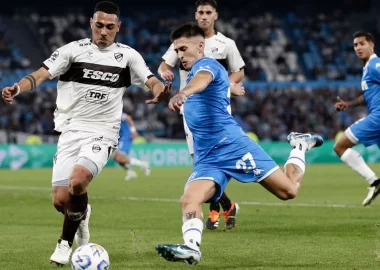 Racing ya tiene rival para los octavos del torneo local