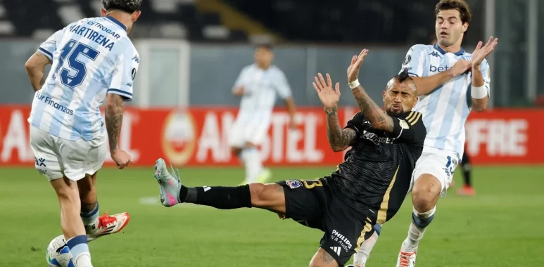 Sin Salas, el probable once de Racing ante Colo-Colo