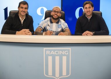 Racing hizo oficial la llegada de sus primeros refuerzos