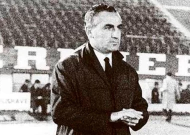 A 35 años del último partido de Juan José Pizzuti como técnico de Racing