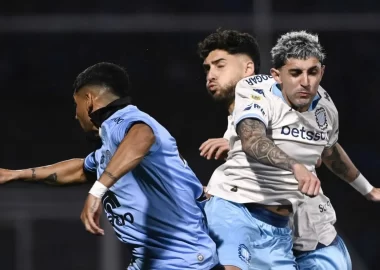 Racing ganó en Córdoba y se recuperó
