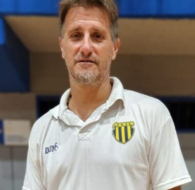 Racing presentó su nuevo entrenador de Básquet