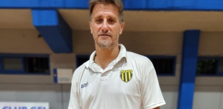 Racing presentó su nuevo entrenador de Básquet