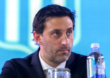 Diego Milito le apuntó a Gallardo y Brito por la salida de Salas