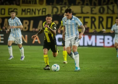 Racing jugó mal y perdió en Uruguay