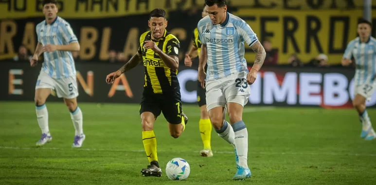 Racing jugó mal y perdió en Uruguay